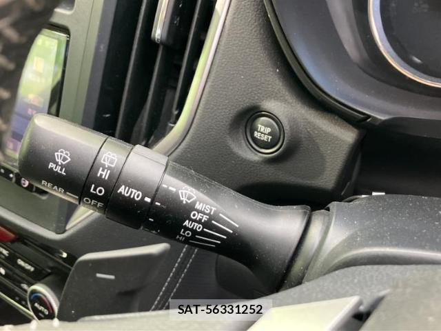 Subaru FORESTER 2018-12 7800869-14
