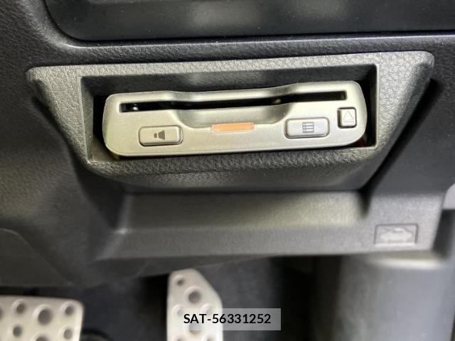 Subaru FORESTER 2018-12 7800869-16