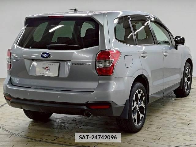 Subaru FORESTER 2013-11 7803828-18