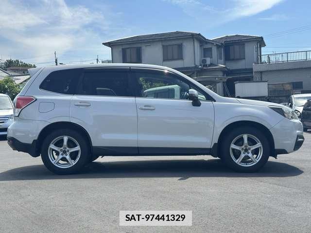 Subaru FORESTER 2016-03 7809264-12