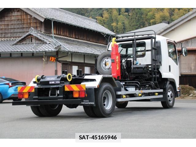 Isuzu FORWARD 2015-08 7793454-6