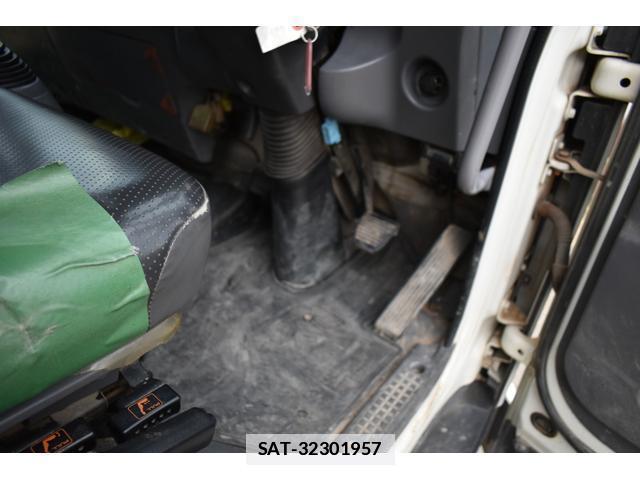 Isuzu FORWARD 2012-05 7796526-10