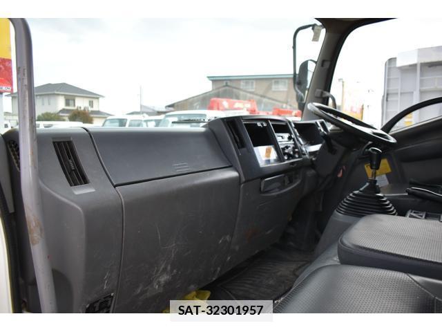 Isuzu FORWARD 2012-05 7796526-2