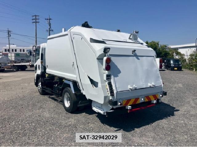 Isuzu FORWARD 2015 7797926-10