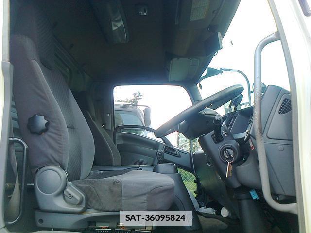Isuzu FORWARD 2008-10 7798368-2