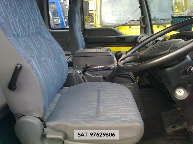 Isuzu FORWARD 2003-08 7798401-3