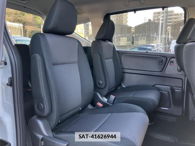 Honda FREED HYBRID 2023-08 7795471-4