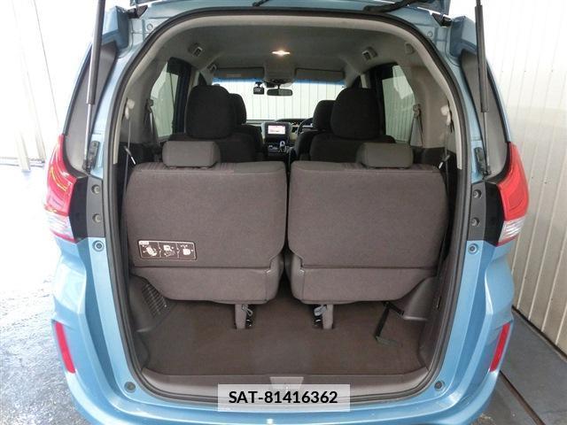 Honda FREED HYBRID 2017-03 7797944-18