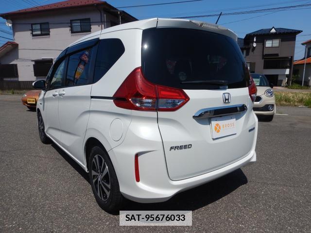 Honda FREED HYBRID 2018-01 7799915-5