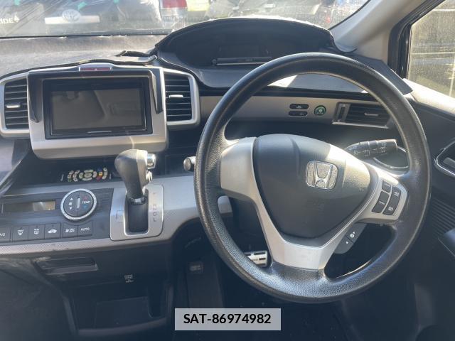Honda FREED HYBRID 2014-04 7808066-16