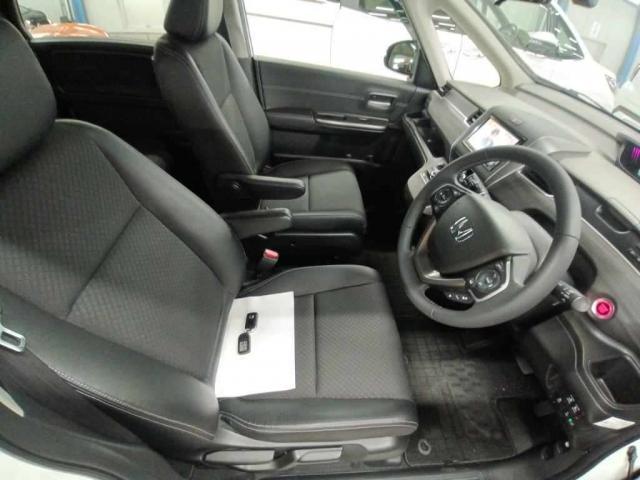 Honda FREED 2022-03 7794110-3
