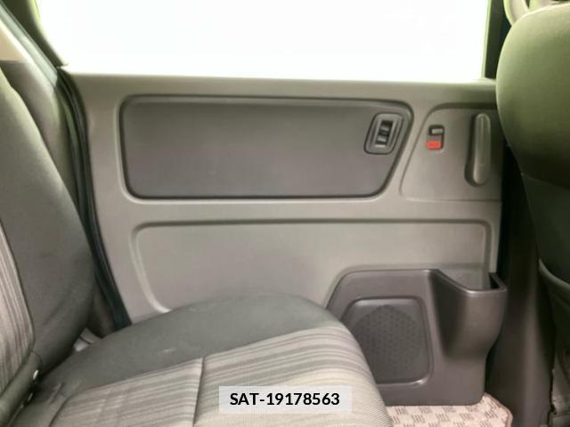 Honda FREED 2018-02 7811003-6