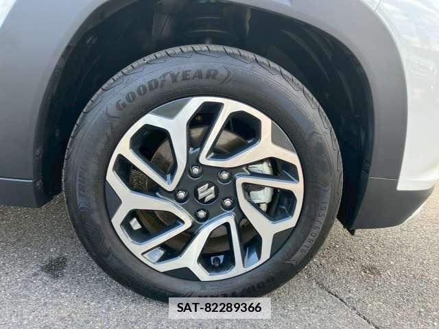 Suzuki Fronx 2024-11 7795870-13