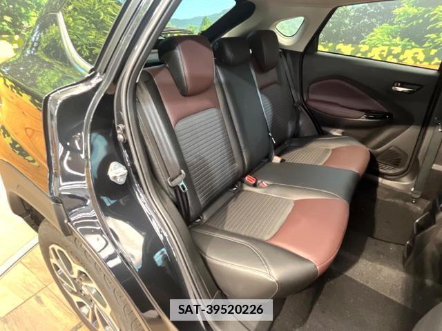 Suzuki Fronx 2024-11 7801307-8