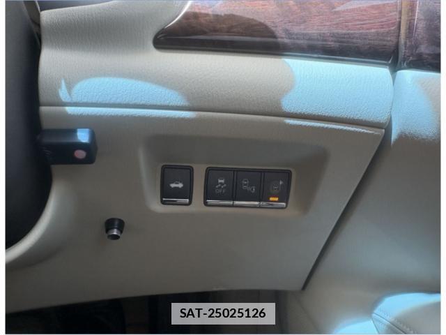 Nissan FUGA HYBRID 2017-03 7794049-15