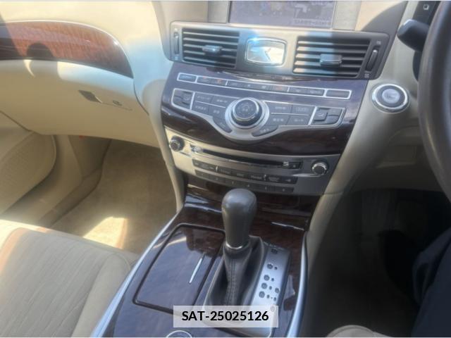 Nissan FUGA HYBRID 2017-03 7794049-3