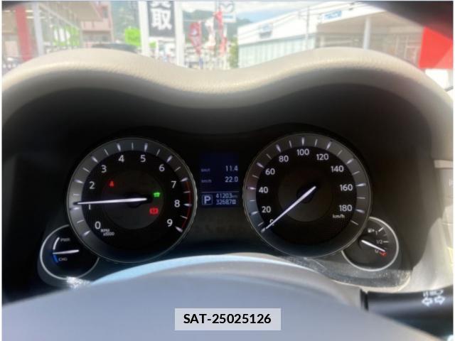 Nissan FUGA HYBRID 2017-03 7794049-4