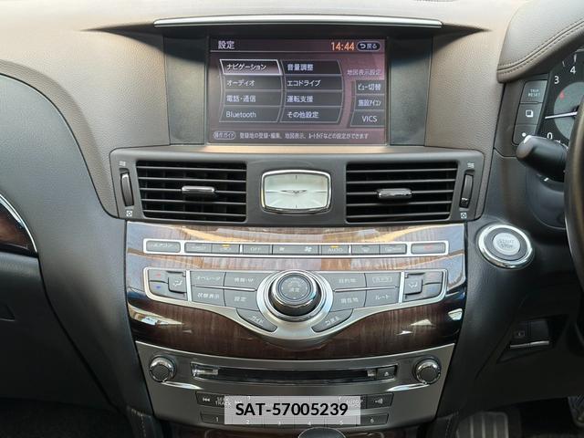 Nissan FUGA HYBRID 2016-03 7796844-4