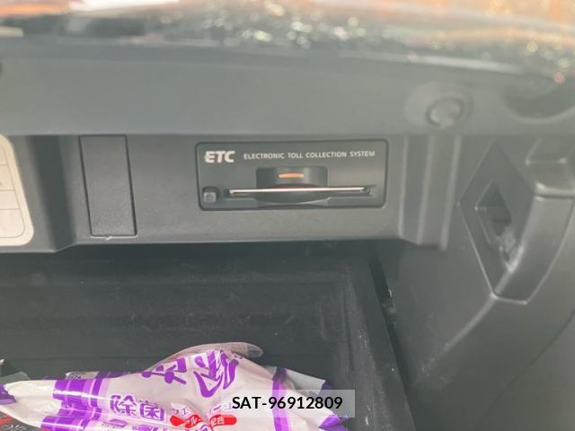 Nissan FUGA HYBRID 2011-09 7799904-19