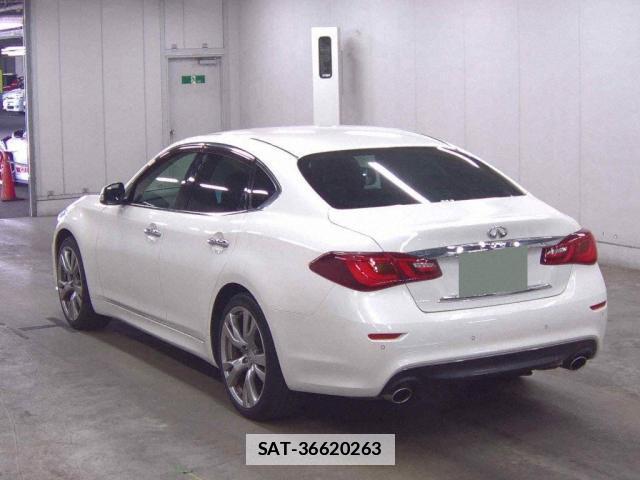 Nissan FUGA 2017-08 7801421-1