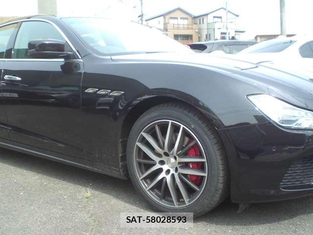 Maserati GHIBLI 2016-08 7795190-10