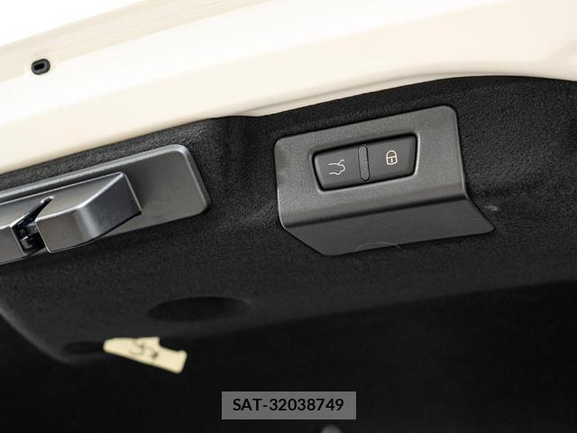 Maserati GHIBLI 2023-10 7806554-11