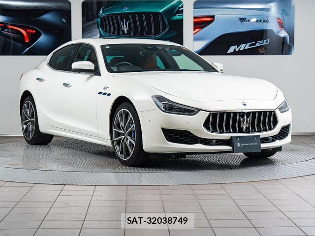 Maserati GHIBLI 2023-10 7806554-15