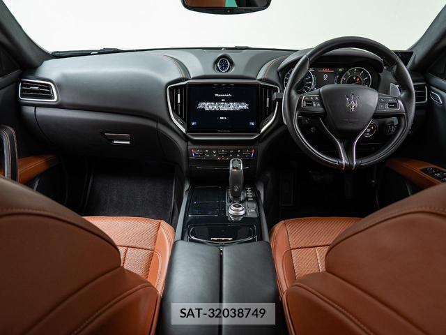 Maserati GHIBLI 2023-10 7806554-3