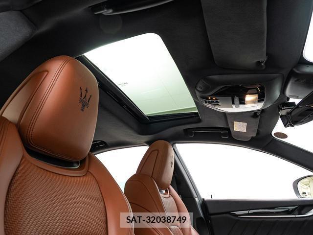 Maserati GHIBLI 2023-10 7806554-5