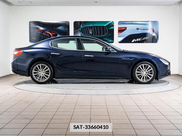 Maserati GHIBLI 2016-12 7806556-11