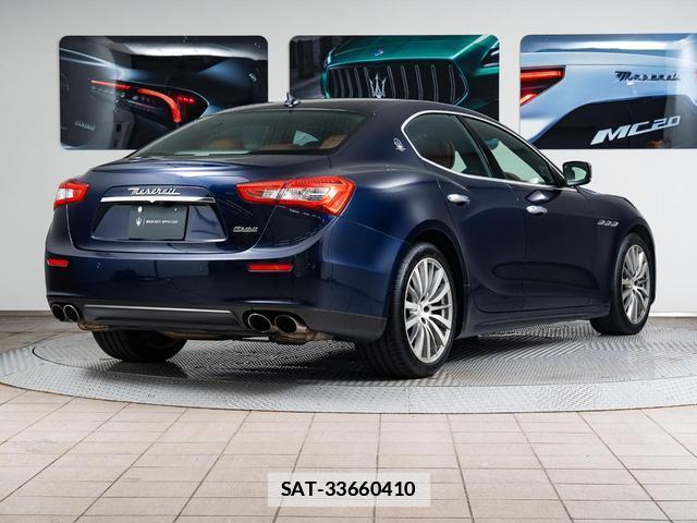 Maserati GHIBLI 2016-12 7806556-2