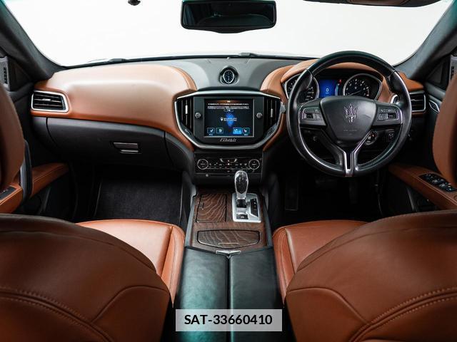 Maserati GHIBLI 2016-12 7806556-3