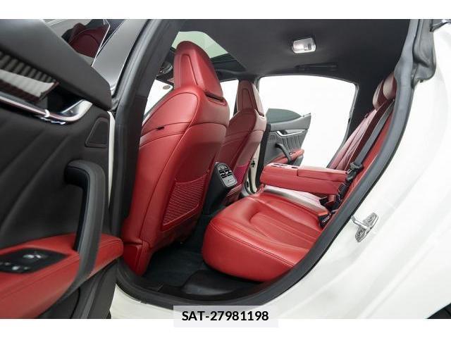 Maserati GHIBLI 2019-06 7807057-13
