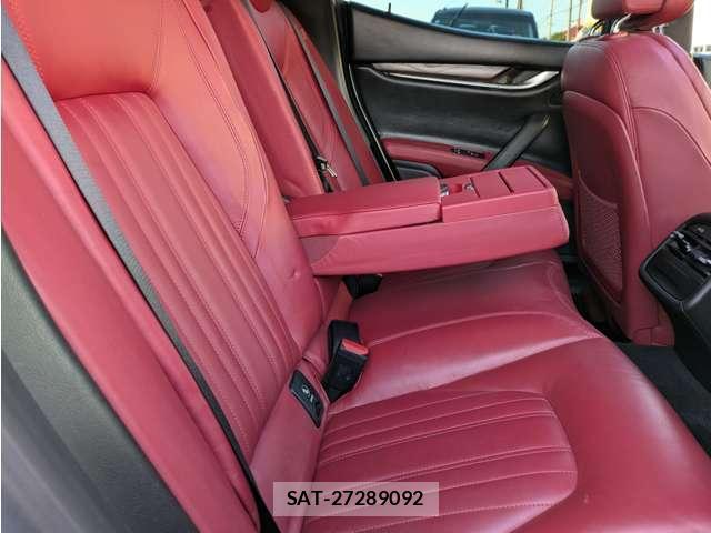 Maserati GHIBLI 2014-10 7807107-14