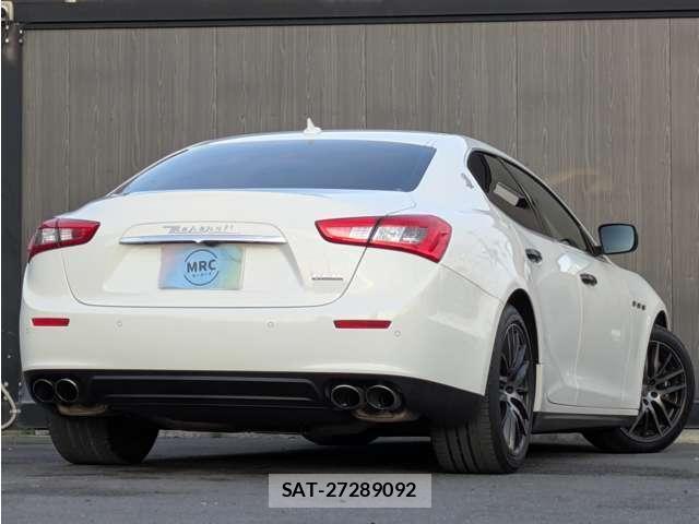 Maserati GHIBLI 2014-10 7807107-2