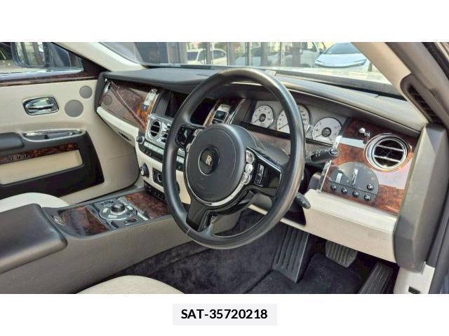 ROLLS-ROYCE GHOST 2011-09 7804046-12