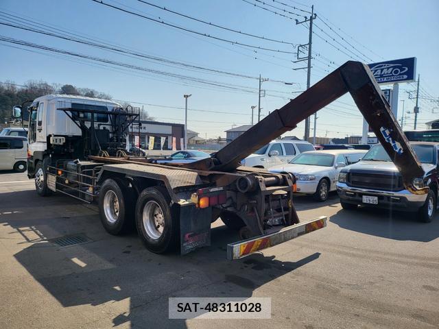 Isuzu GIGA 2005-08 7798003-1