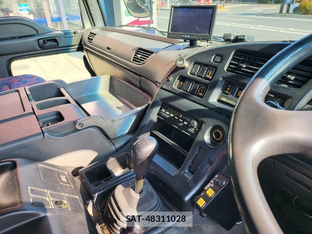 Isuzu GIGA 2005-08 7798003-13