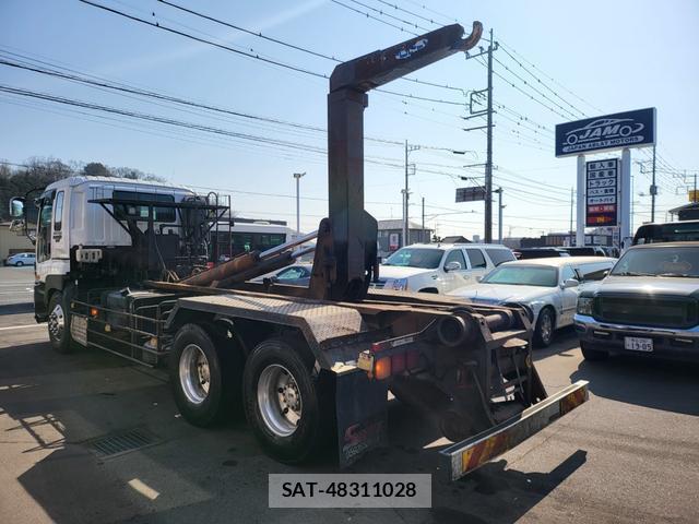 Isuzu GIGA 2005-08 7798003-7