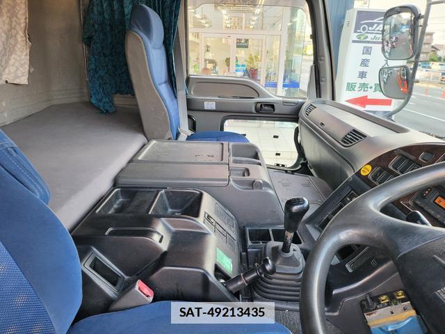 Isuzu GIGA 2010-06 7798017-7