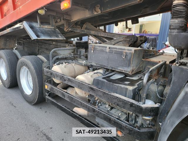 Isuzu GIGA 2010-06 7798017-8