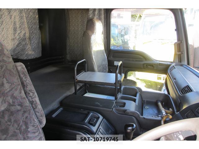 Isuzu GIGA 1998-12 7798405-8