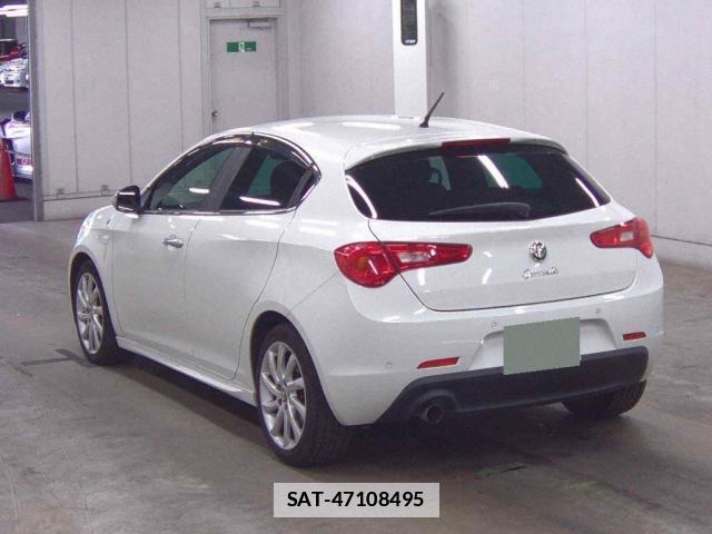 ALFA ROMEO GIULIETTA 2013-02 7801422-1