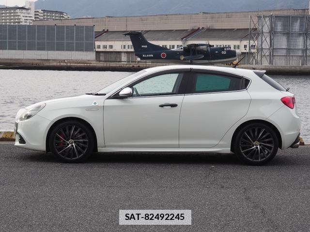 ALFA ROMEO GIULIETTA 2013-02 7805044-2