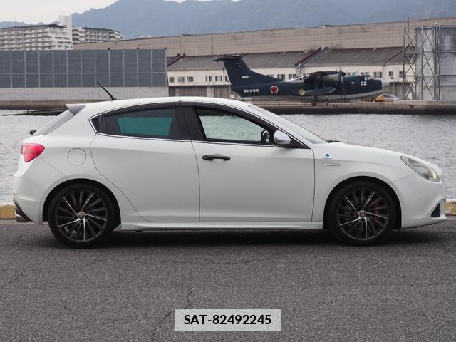 ALFA ROMEO GIULIETTA 2013-02 7805044-3