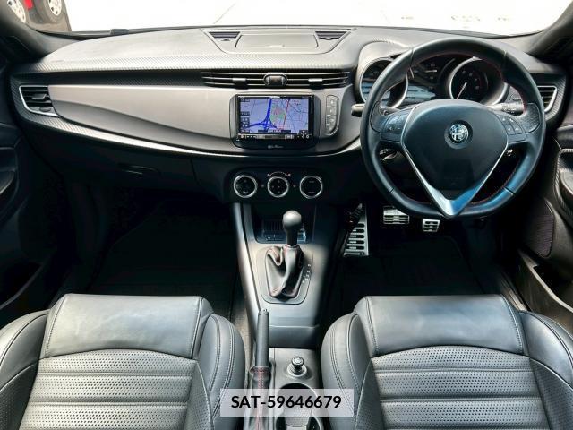 ALFA ROMEO GIULIETTA 2019-02 7805691-1