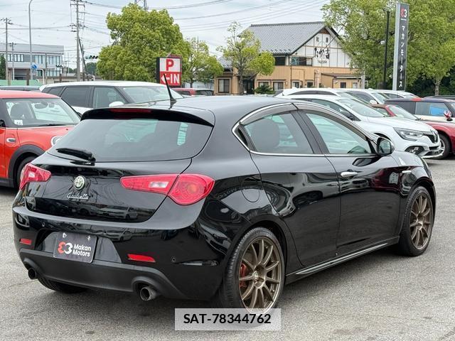 ALFA ROMEO GIULIETTA 2012-12 7808809-11