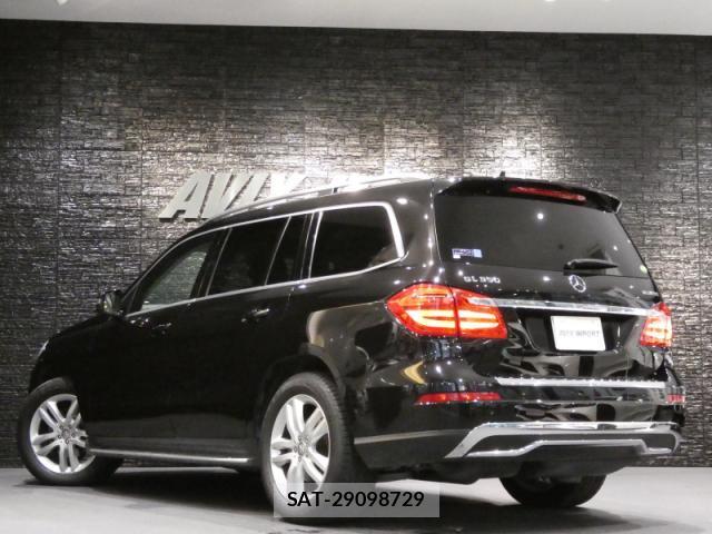 Mercedes Benz GL-CLASS 2015-07 7806123-1
