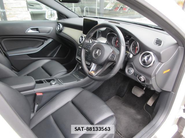 Mercedes Benz GLA-CLASS 2017-07 7804352-5