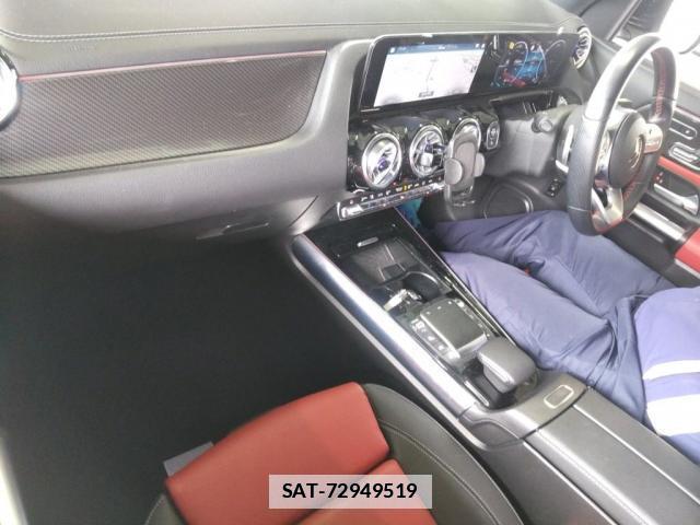 Mercedes Benz GLA-CLASS 2023-08 7811193-2